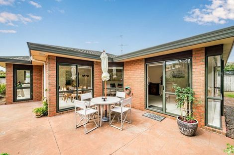 Photo of property in 18 Lorna Irene Drive, Raumati South, Paraparaumu, 5032