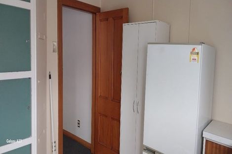 Photo of property in 15 Herald Terrace, Berhampore, Wellington, 6023