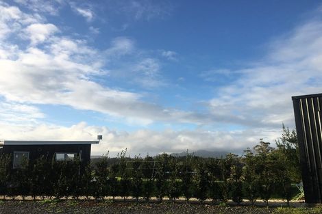 Photo of property in 22 Lakelands Road, Parua Bay, Onerahi, 0192