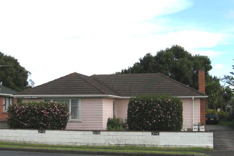 Photo of property in 616 Te Atatu Road, Te Atatu Peninsula, Auckland, 0610