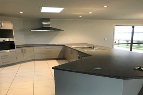 Photo of property in 29 Wiltshire Drive, Huntington, Hamilton, 3210