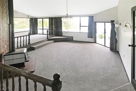 Photo of property in 14 Chenery Road, Red Beach, 0932