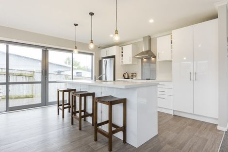 Photo of property in 24 Poplar Grove, Feilding, 4702