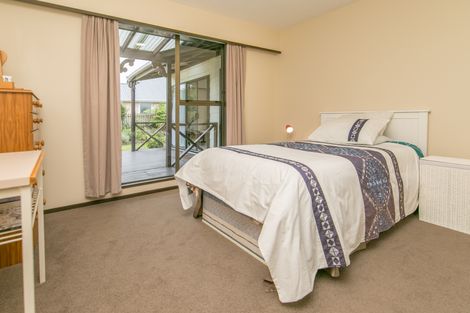 Photo of property in 2/105 Aorangi Road, Bryndwr, Christchurch, 8053
