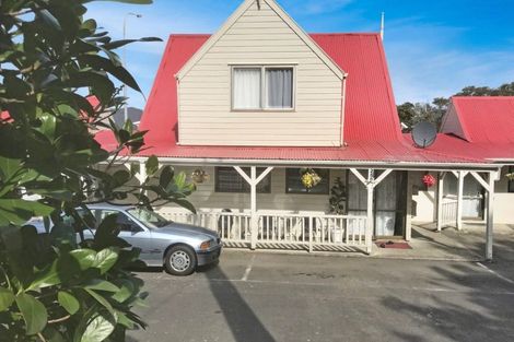 Photo of property in 252 Grounsell Crescent, Belmont, Lower Hutt, 5010