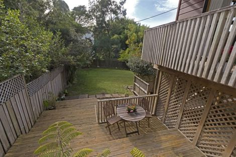 Photo of property in 2/4 James Scott Place, Te Atatu South, Auckland, 0602