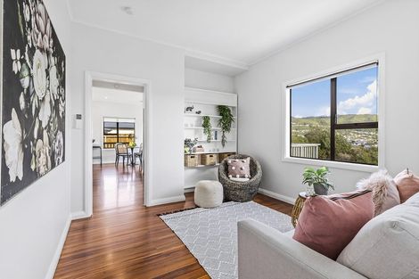 Photo of property in 50 Sheridan Terrace, Johnsonville, Wellington, 6037