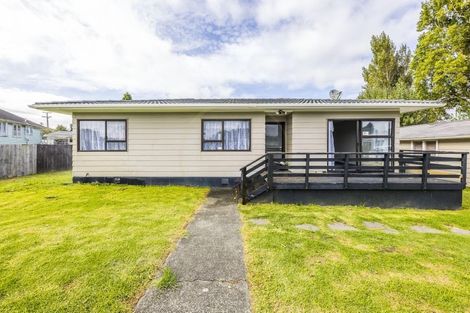 Photo of property in 1 Kita Road, Manurewa, Auckland, 2102