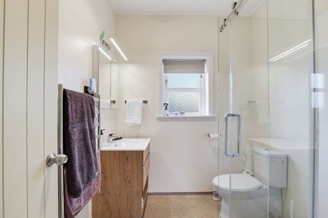 Photo of property in 21 Robert Street, Marton, 4710