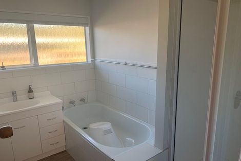 Photo of property in 18 Sheridan Crescent, Leamington, Cambridge, 3432