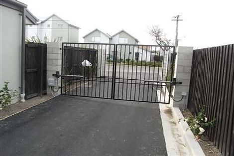 Photo of property in 62 Fairfield Avenue, Addington, Christchurch, 8024