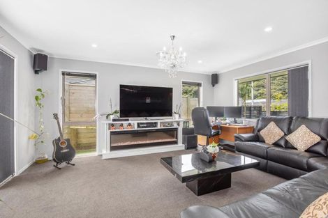 Photo of property in 2 Shearwater Lane, Whitby, Porirua, 5024