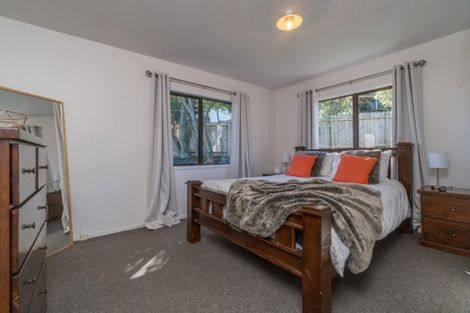 Photo of property in 11 Forster Place, West Harbour, Auckland, 0618