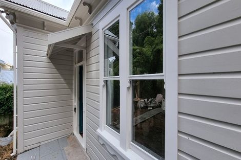 Photo of property in 131 Kelburn Parade, Kelburn, Wellington, 6012