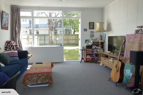 Photo of property in 11h Britannia Street, Petone, Lower Hutt, 5012