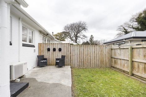 Photo of property in 532 Featherston Street, Roslyn, Palmerston North, 4414