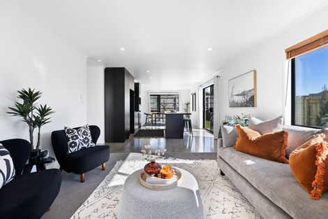 Photo of property in 13 Rua Place, Bell Block, New Plymouth, 4312