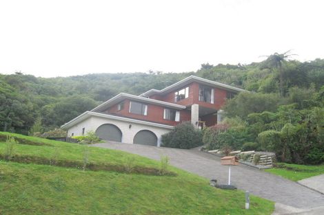 Photo of property in 65 Viewmont Drive, Harbour View, Lower Hutt, 5010