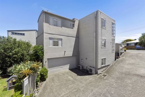 Photo of property in 96a Anzac Street, Takapuna, Auckland, 0622