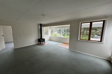 Photo of property in 8 Mahoe Street, Otaki Beach, Otaki, 5512