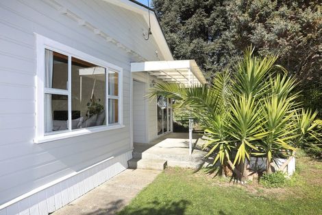 Photo of property in 46 Bridge Street, Bulls, 4818