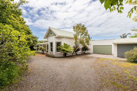 Photo of property in 26 Takiroa Street, Urenui, 4375