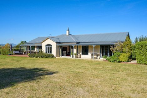 Photo of property in 19 Whiting Drive, Wakefield, 7025