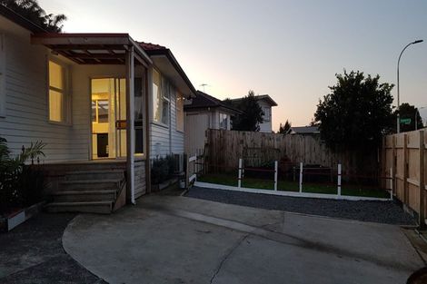 Photo of property in 19 Swallow Drive, Manurewa, Auckland, 2102