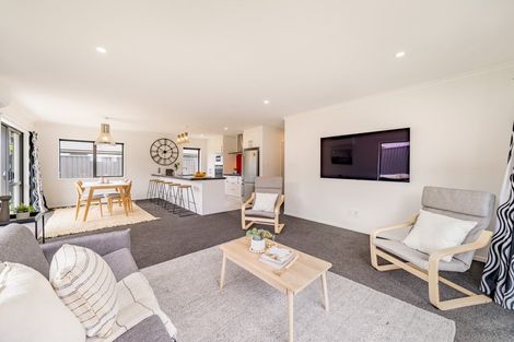 Photo of property in 30 Hopkirk Avenue, Wallaceville, Upper Hutt, 5018