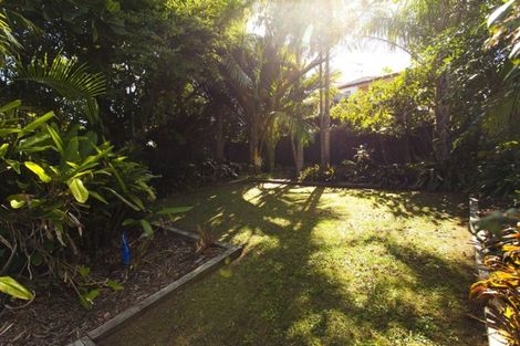 Photo of property in 1/31 James Evans Drive, Northcote, Auckland, 0627