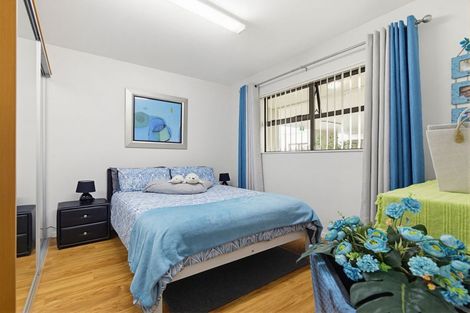 Photo of property in 2/124 Stancombe Road, Flat Bush, Auckland, 2016