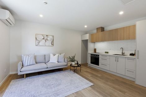 Photo of property in 32 Shelduck Road, Jacks Point, 9371