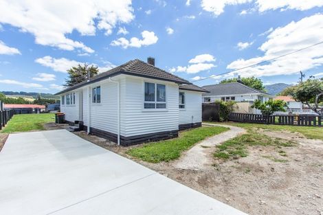 Photo of property in 28 Meadowbank Crescent, Fordlands, Rotorua, 3015