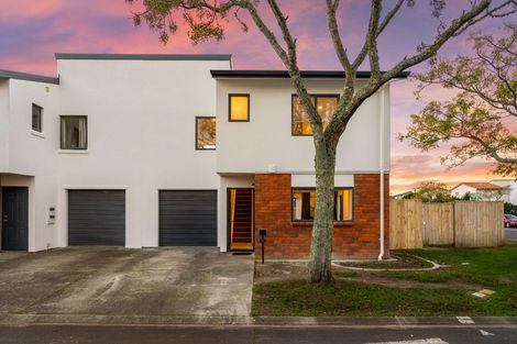 Photo of property in 20 Kora Avenue, Ranui, Auckland, 0612