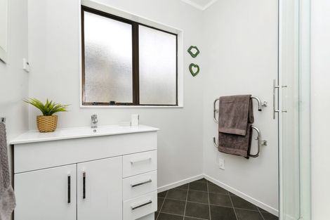 Photo of property in 4a Arawhata Street, Ranui, Porirua, 5024