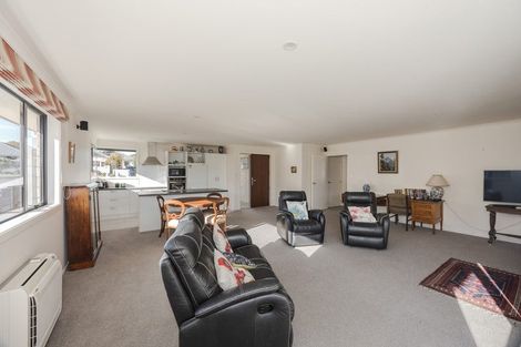 Photo of property in 6 Mersey Street, South Hill, Oamaru, 9400