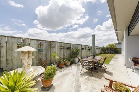 Photo of property in 23a Rosalie Terrace, Kelvin Grove, Palmerston North, 4414