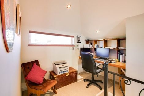 Photo of property in 11 Park Lane, Greenmeadows, Napier, 4112