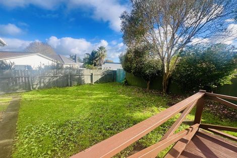 Photo of property in 1/616 Te Atatu Road, Te Atatu Peninsula, Auckland, 0610