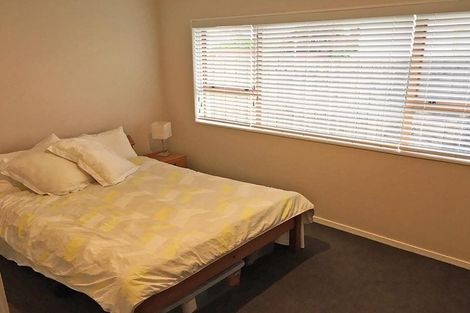 Photo of property in 32a Gills Avenue, Papakura, 2110