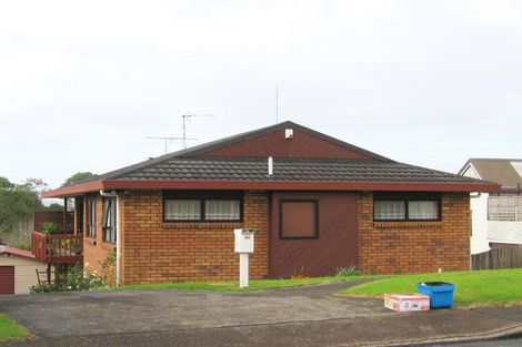 Photo of property in 40 Rosario Crescent, Red Beach, 0932