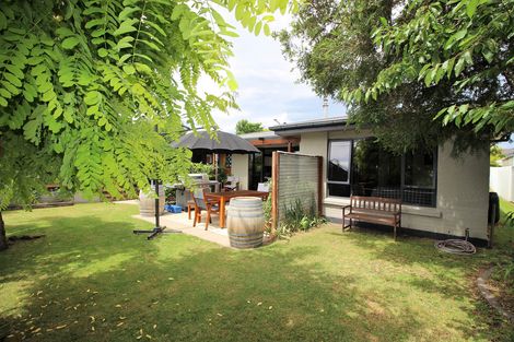 Photo of property in 27 Clutha Street, Alexandra, 9320