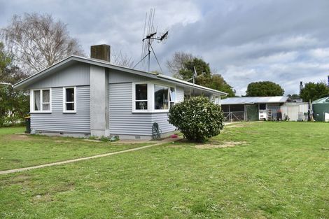 Photo of property in 54 Kuku Beach Road, Kuku, Levin, 5570