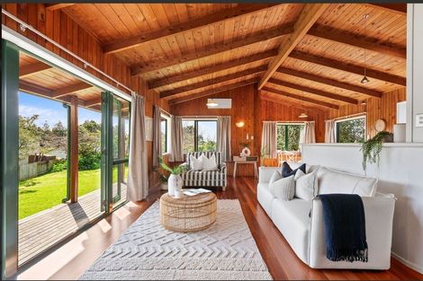 Photo of property in 8 Stonehaven Drive, Maungakaramea, Whangarei, 0178