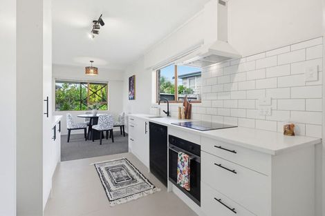Photo of property in 1 Pleasant Road, Glen Eden, Auckland, 0602