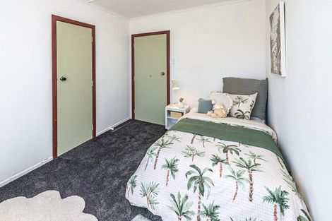 Photo of property in 12 Matai Street, Castlecliff, Whanganui, 4501