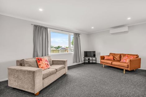 Photo of property in 22 Sunrise Avenue, Owhata, Rotorua, 3010