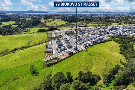 Photo of property in 37 Horokaka Street, Massey, 0614