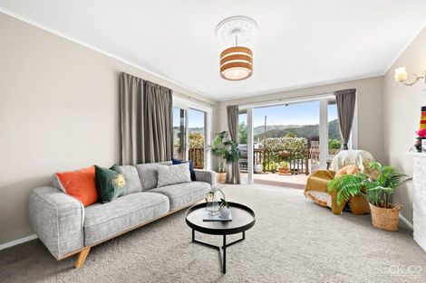 Photo of property in 67 Bird Grove, Stokes Valley, Lower Hutt, 5019