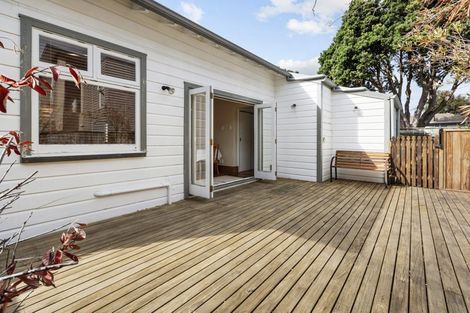 Photo of property in 81 Darlington Road, Miramar, Wellington, 6022